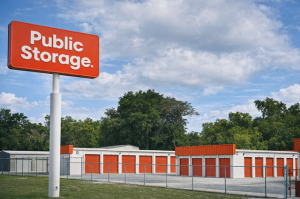 Public Storage - Orlando - 235 E Oak Ridge Road - Photo 2