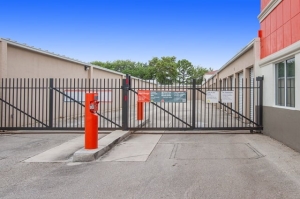 Public Storage - Boca Raton - 1200 Holland Dr - Photo 4