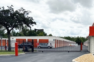 Public Storage - Orlando - 8149 Aircenter Court - Photo 4