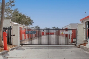 Public Storage - Winter Springs - 5215 Red Bug Lake Road - Photo 4