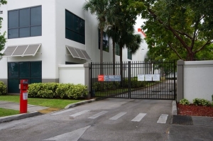 Public Storage - Pompano Beach - 1450 W Copans Road - Photo 4