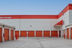 Public Storage - Winter Park - 1842 W Fairbanks Ave - Photo 2