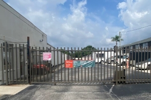 Public Storage - Tampa - 10402 30th Street - Photo 3