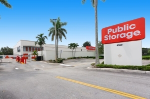 Public Storage - Sunrise - 8560 W Commercial Blvd