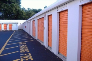 Public Storage - Orlando - 2525 E Michigan St - Photo 2