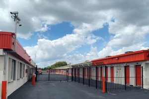 Public Storage - West Palm Beach - 833 S Military Trail - Photo 4