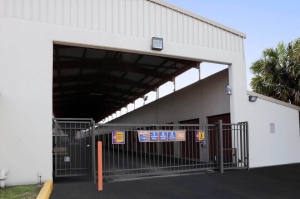 Public Storage - Davie - 250 SW 136th Ave - Photo 4