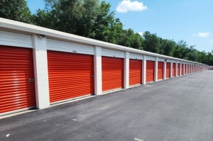 Public Storage - Orlando - 155 S Goldenrod Rd - Photo 2