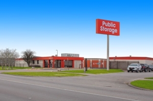 Public Storage - Austin - 8128 N Lamar Blvd - Photo 1