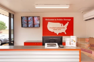 Public Storage - Arlington - 3150 E Pioneer Pkwy - Photo 3