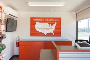 Public Storage - Austin - 5016 E Ben White Blvd - Photo 3
