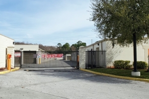 Public Storage - Orlando - 10053 Lake Underhill Rd Picture of Public Storage - Orlando - 10053 Lake Underhill Rd
