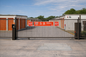 Public Storage - Austin - 10100 North I-35 - Photo 4