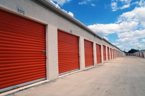Public Storage - San Antonio - 555 W Sunset Road - Photo 2