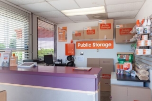 Public Storage - San Antonio - 1425 Austin Highway - Photo 3