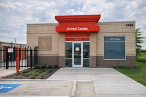 Public Storage - Lewisville - 1419 S. Stemmons Fwy