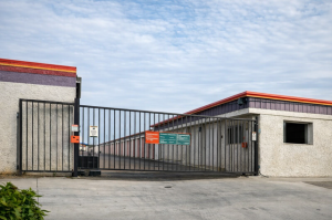 Public Storage - Garland - 4333 Jackson Drive - Photo 4