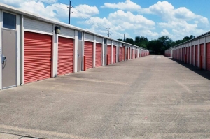 Public Storage - Houston - 16303 Loch Katrine Lane - Photo 2