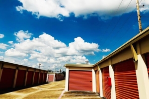 Public Storage - Pantego - 2300 West Park Row - Photo 2
