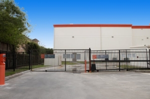 Public Storage - Houston - 5615 Westheimer Rd - Photo 4