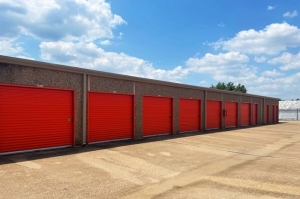 Public Storage - Arlington - 3008 West Division Street - Photo 2