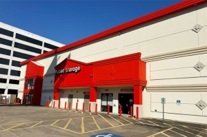 Public Storage - Houston - 2303 W Loop S - Photo 1