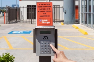 Public Storage - Houston - 11900 Katy Freeway Picture of Public Storage - Houston - 11900 Katy Freeway