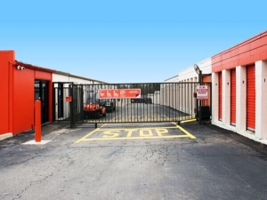 Public Storage - Austin - 8525 N Lamar Blvd - Photo 4