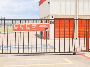 Public Storage - Dallas - 11085 Walnut Hill Lane Picture of Public Storage - Dallas - 11085 Walnut Hill Lane