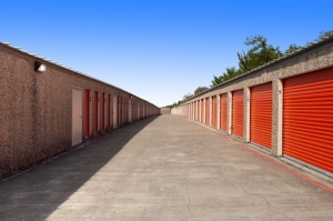 Public Storage - Fort Worth - 2377 E Loop 820 S - Photo 2