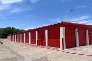 Public Storage - Dallas - 1605 Vilbig Road