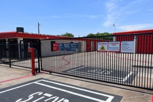 Public Storage - Dallas - 1605 Vilbig Road