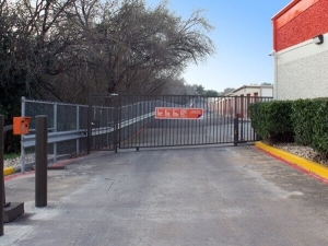 Public Storage - Austin - 7112 South Congress Ave - Photo 4