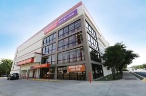 Public Storage - Austin - 1033 E 41st St