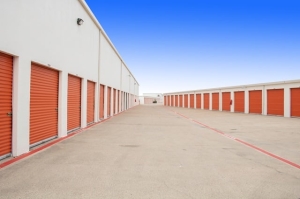 Public Storage - Plano - 3401 K Ave - Photo 2