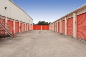 Public Storage - Carrollton - 2550 East Trinity Mills Rd - Photo 2