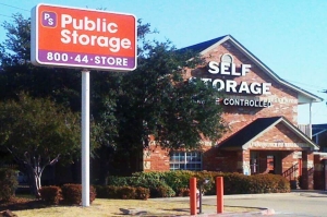 Public Storage - Grand Prairie - 2909 S State Highway 360 - Photo 1