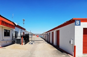Public Storage - Duncanville - 732 South Cedar Ridge Drive - Photo 4
