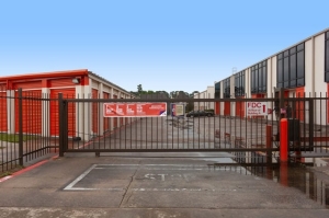 Public Storage - Houston - 10944 Millridge North Drive - Photo 4