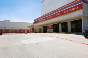Public Storage - Dallas - 5342 E Mockingbird Lane Picture of Public Storage - Dallas - 5342 E Mockingbird Lane
