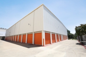 Public Storage - Dallas - 5342 E Mockingbird Lane - Photo 2