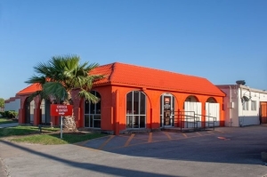 Public Storage - Houston - 3555 South Loop W - Photo 1