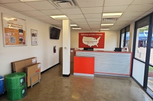 Public Storage - Houston - 9576 Cypress Creek Pkwy - Photo 3