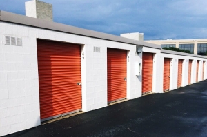 Public Storage - Austin - 10931 Research Blvd - Photo 2