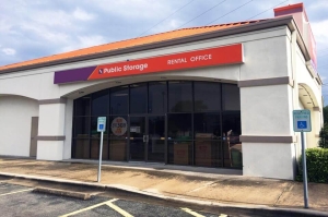 Public Storage - Austin - 10931 Research Blvd - Photo 1