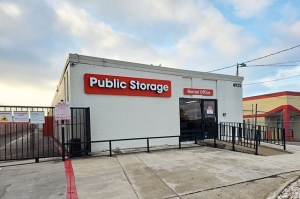 Public Storage - Dallas - 4925 S Cockrell Hill Road - Photo 1