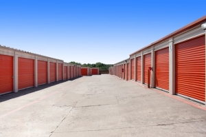 Public Storage - Arlington - 3216 E Pioneer Pkwy - Photo 2