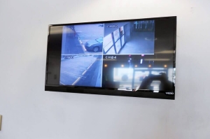 Public Storage - Houston - 10801 Katy Freeway - Photo 4