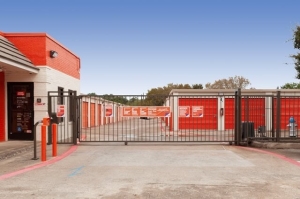 Public Storage - Garland - 4202 O Banion Road - Photo 4