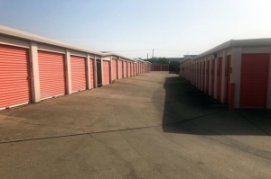 Public Storage - Mesquite - 1501 Oates Drive - Photo 2